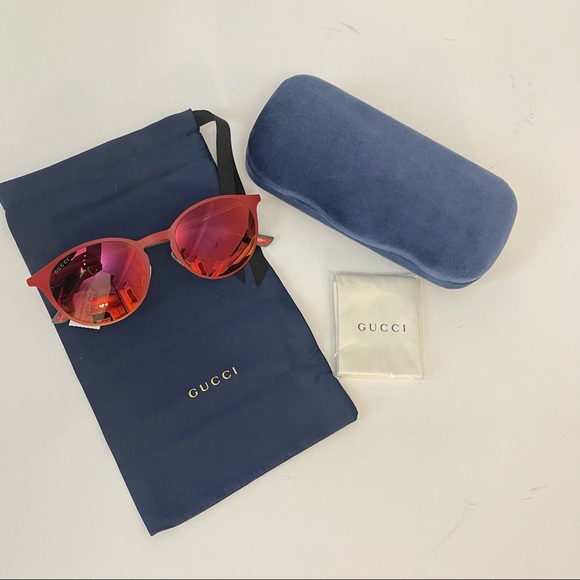 GUCCI Authentic New 52mm Round Signature Logo Sunglasses With Case, Cloth & Tag - Picture 1 of 16